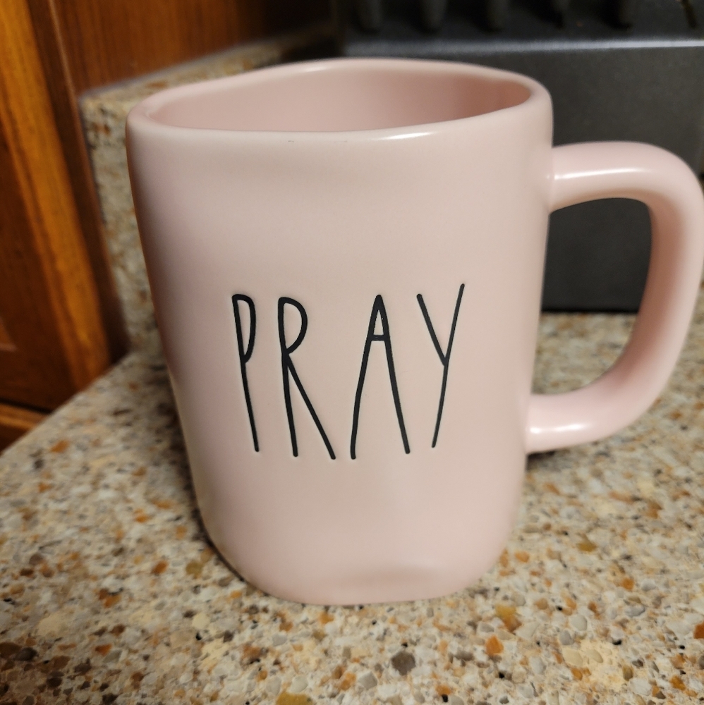 "Pray" rae dunn